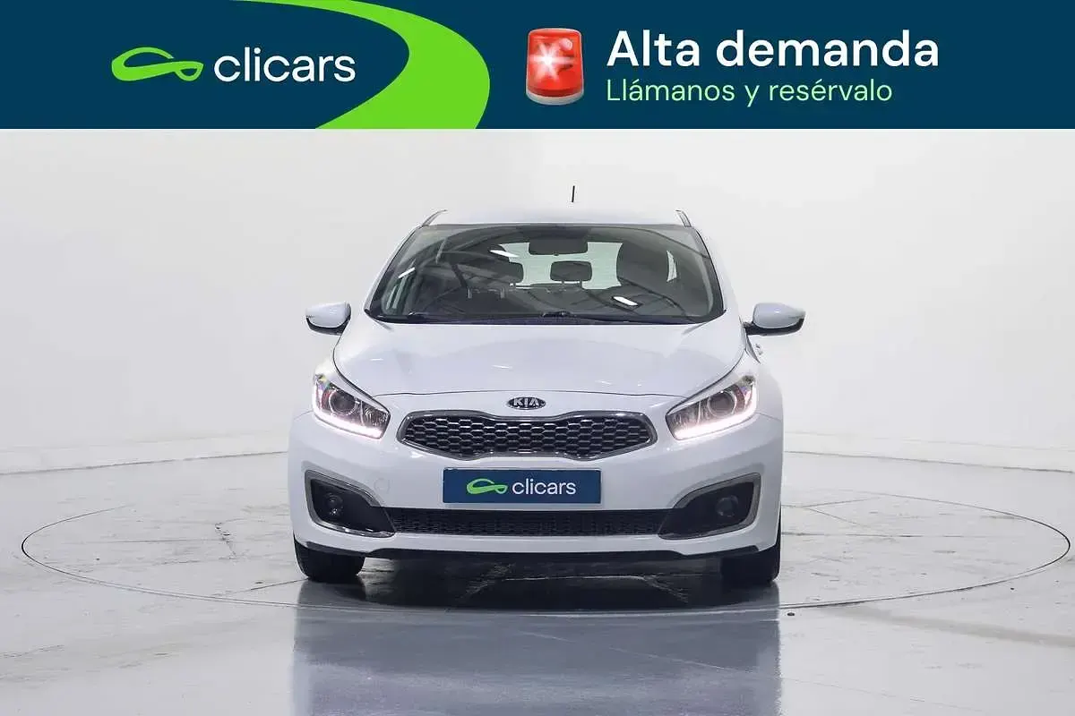 Usado Kia Ceed Plus 101 CV (74 kW) 2018 Blanco Utilitario