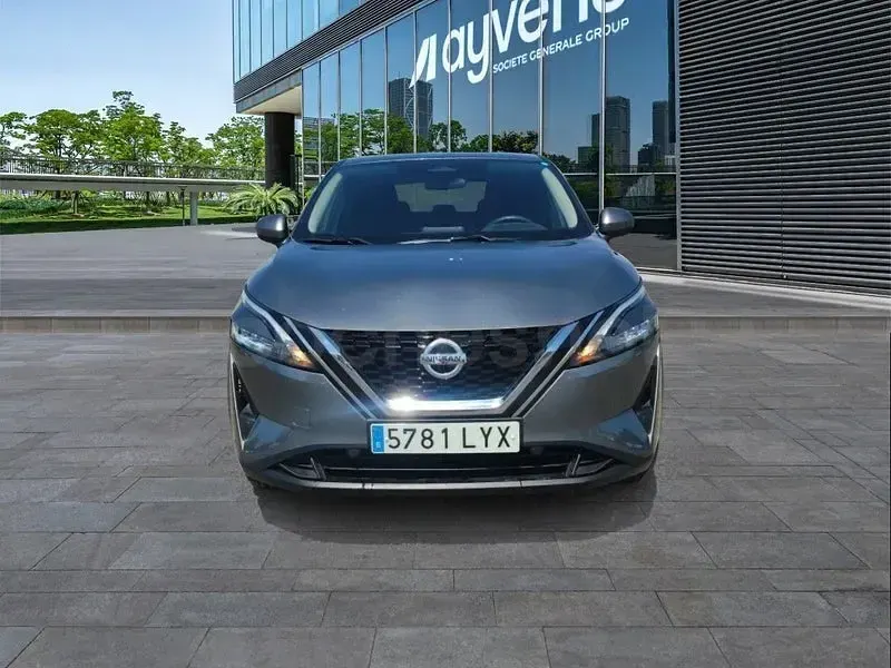 Begagnad Nissan Qashqai Acenta 158 HK (116 kW) 2022 Grå SUV