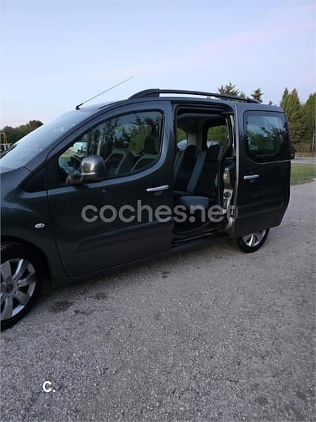 Usado Citroën Berlingo Seduction 120 CV (88 kW) 2014 Gris / plata Monovolumen