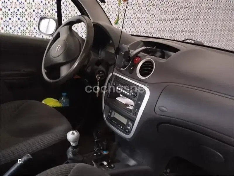 Usado Citroën C3 Furio 61 CV (44 kW) 2006 Blanco Berlina