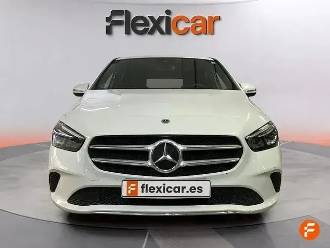 Usado Mercedes B180 116 CV (85 kW) 2021 Blanco Utilitario