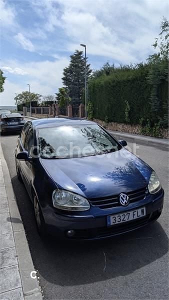 Usado VW Golf V Highline 140 CV (102 kW) 2007 Azul Berlina