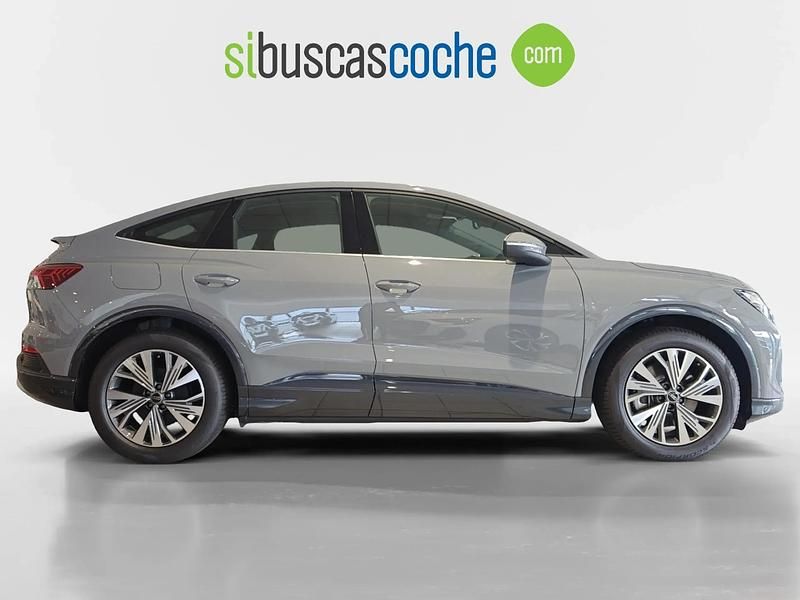 Usado Audi Q4 Sportback e-tron Advanced Plus 150 kW (204 CV) 2025 Gris/plata SUV