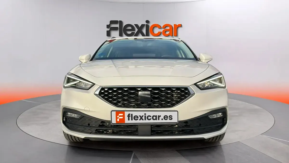 Usado Seat Leon XCELLENCE 204 CV (150 kW) 2021 Blanco Familiar