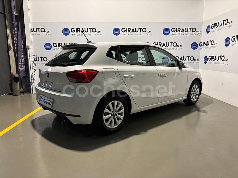 Usado Seat Ibiza Style 110 CV (80 kW) 2021 Blanco Berlina