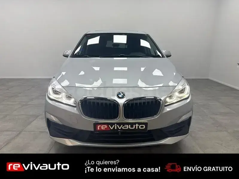 Usado BMW 225 Active Tourer iPerformance 220 CV (161 kW) 2021 Gris / plata Monovolumen