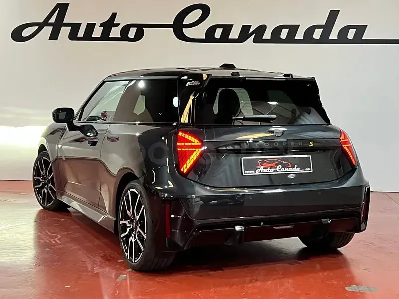 Usado Mini Cooper SE 2024 Eléctrico Utilitario