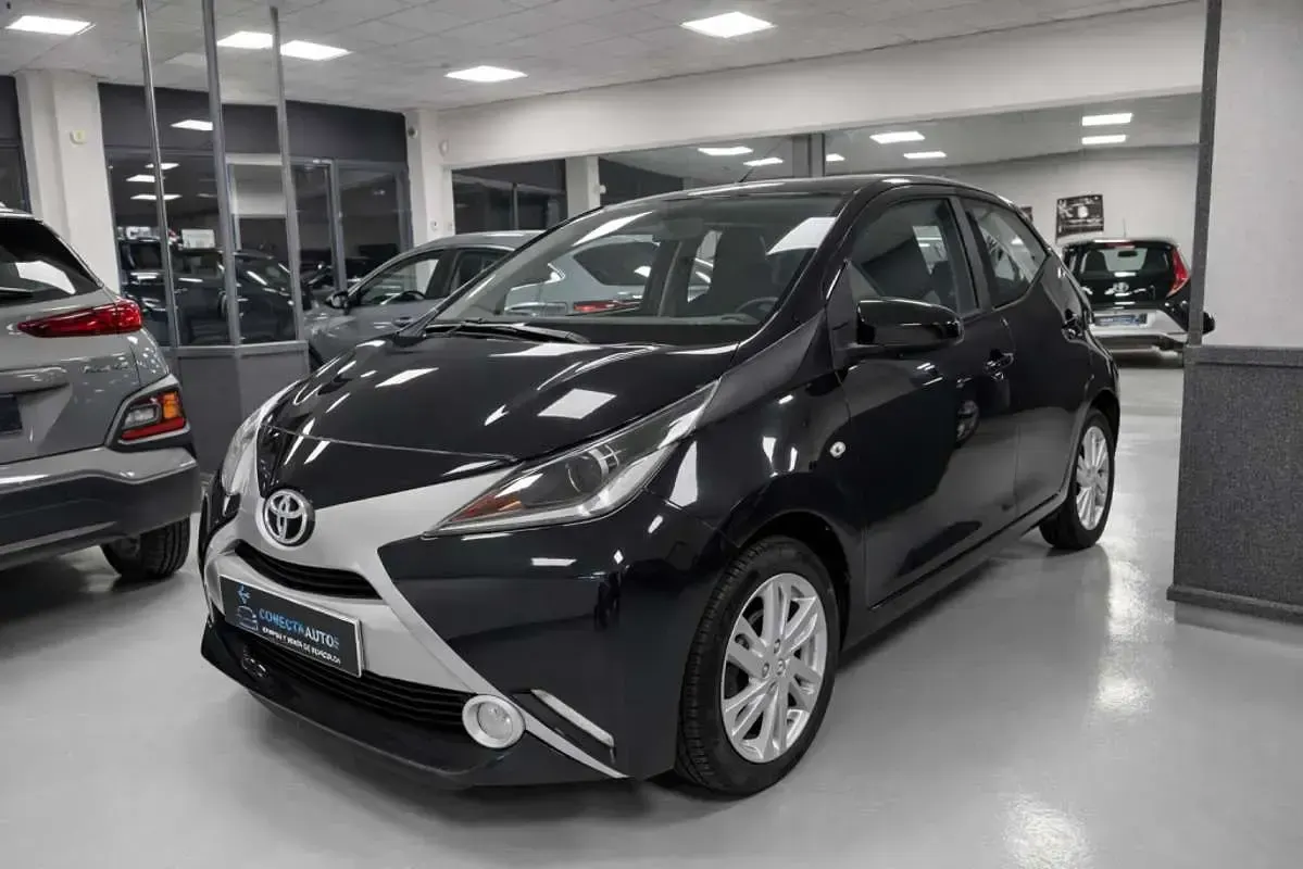 Occasion Toyota Aygo X-clusiv 69 PK (50 kW) 2017 Zwart Hatchback