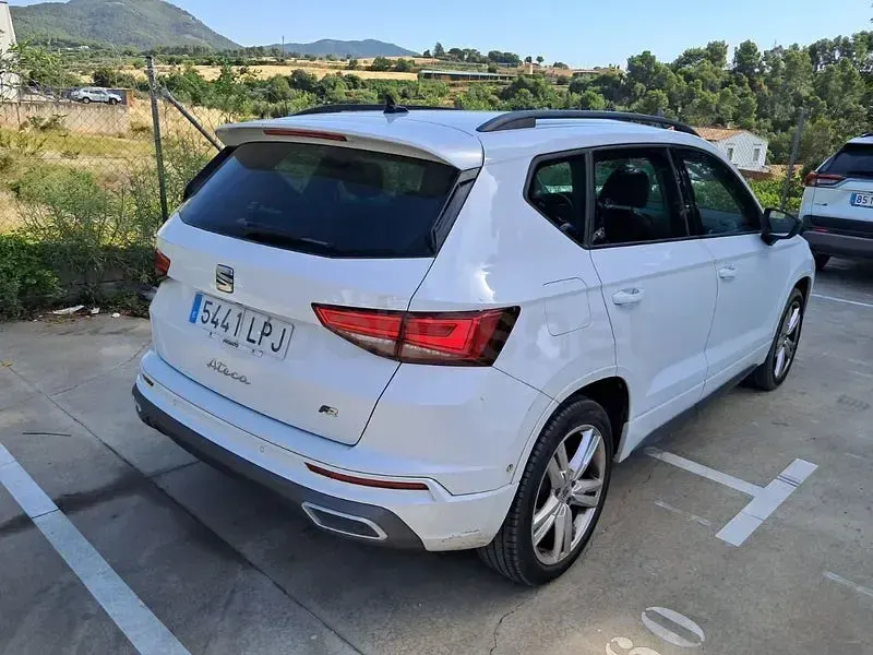 Usado Seat Ateca FR 150 CV (110 kW) 2021 Blanco SUV