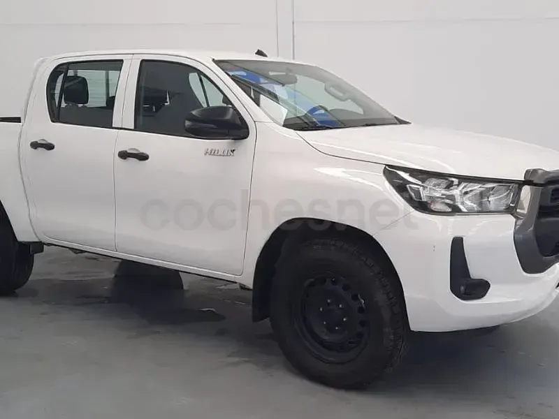 Usado Toyota HiLux 150 CV (110 kW) 2022 Blanco Pickup/Camioneta
