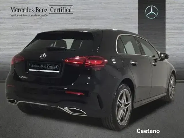 Usado Mercedes A250 218 CV (160 kW) 2024 Negro cosmos