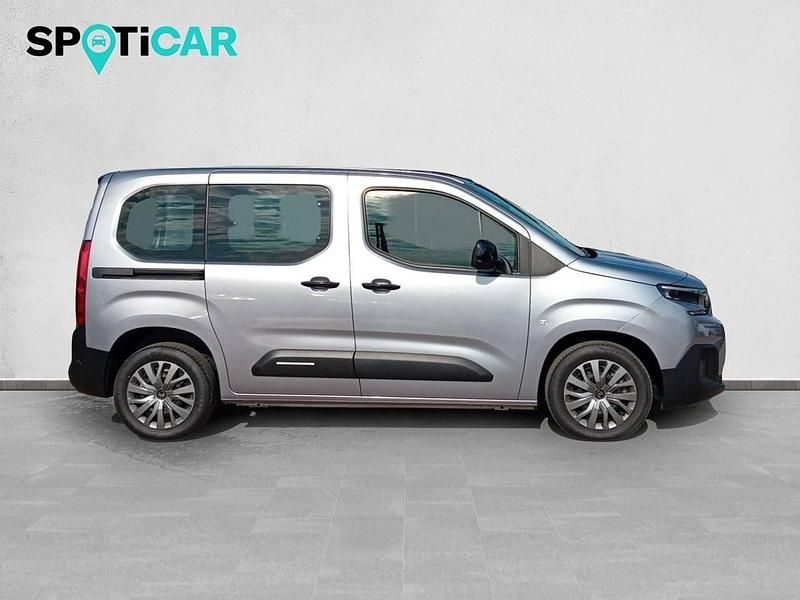 Usado Citroën Berlingo 102 HP (75 kW) 2025 Cinzento Monovolume