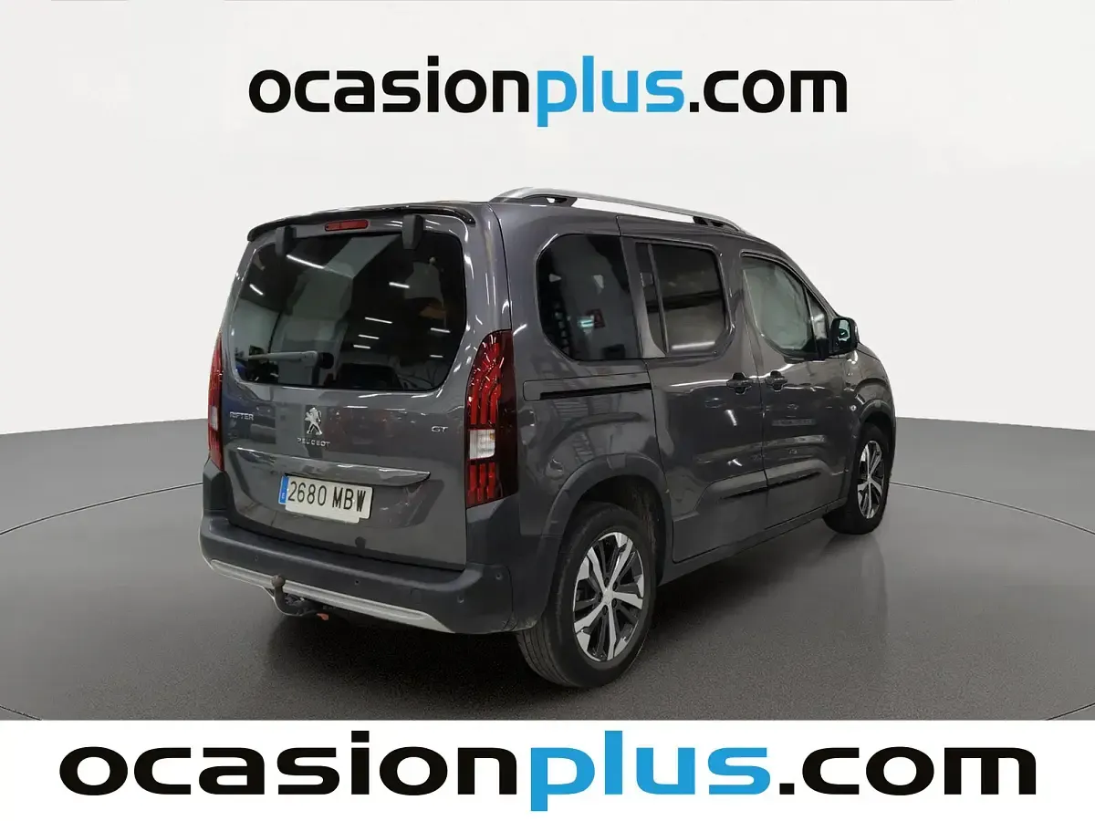 Usado Peugeot Rifter GT 131 CV (96 kW) 2022 Gris plata Monovolumen