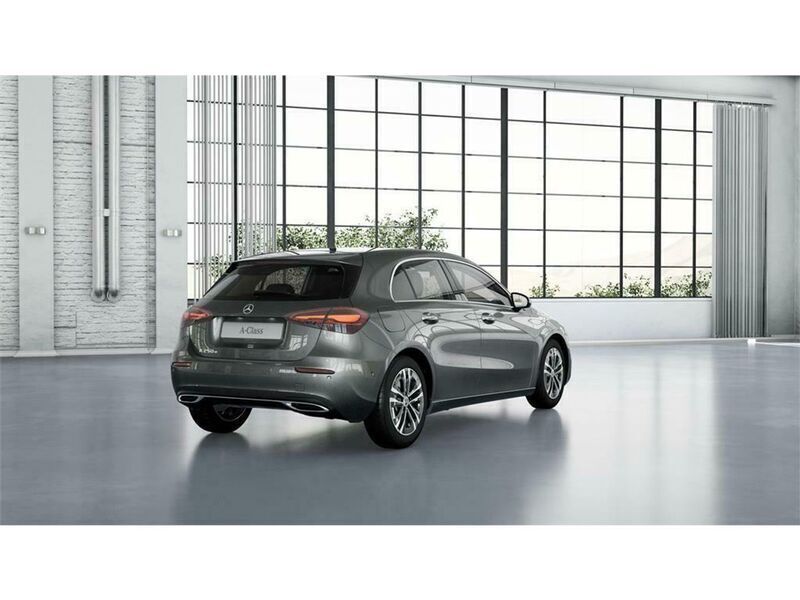Nuevo Mercedes A250 218 CV (160 kW) 2025 Negro Berlina