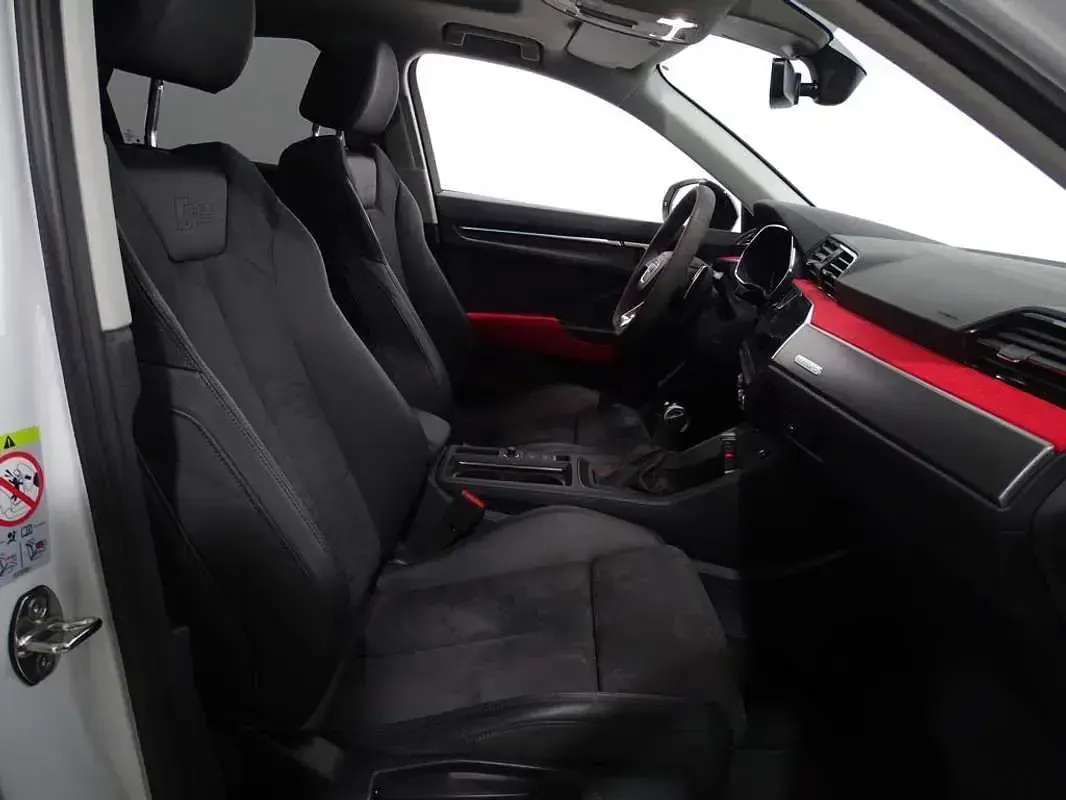 Käytetty Audi RS Q3 Sportback 400 HP (294 kW) 2023 Valkoinen Katumaasturi