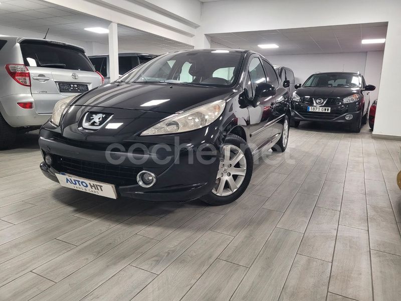 Negro Usado 2008 Peugeot 207 Premium Berlina | 4499 € (Precio justo) - Imagen 1/4