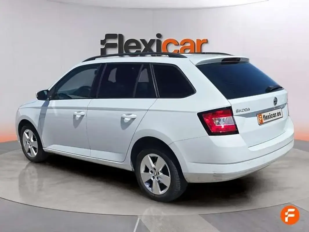 Usado Skoda Fabia Ambition 95 CV (69 kW) 2018 Blanco Utilitario