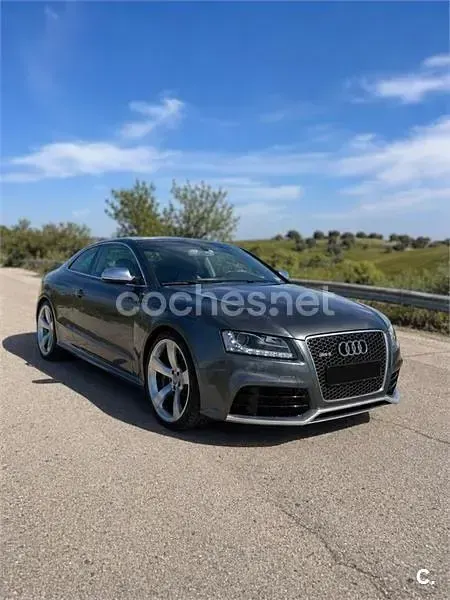 Usado Audi RS5 Advanced 450 CV (330 kW) 2010 Gris / plata Coupe