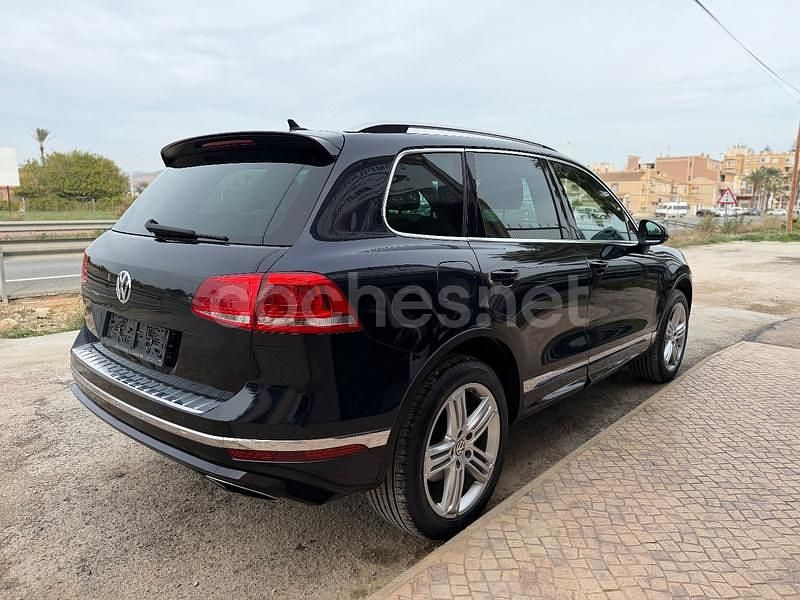 Usado VW Touareg R-line 262 CV (192 kW) 2016 Azul SUV