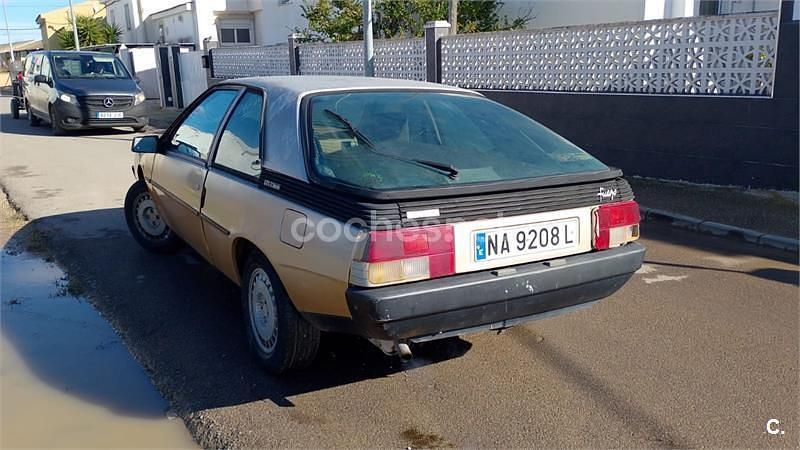 Usado Renault Fuego 110 CV (80 kW) 1985 Beige Coupe