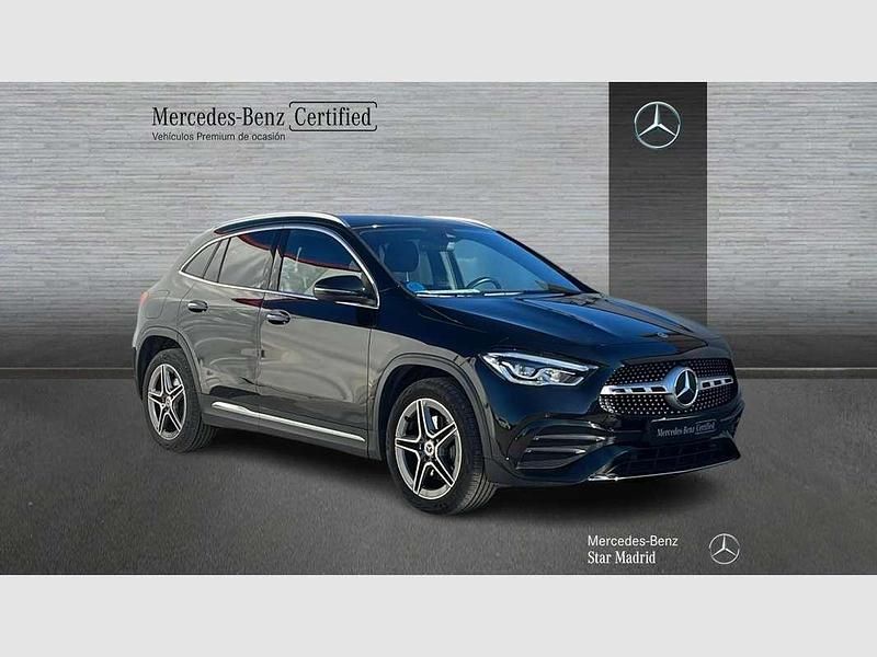 Usado Mercedes GLA250 218 CV (160 kW) 2022 Negro SUV