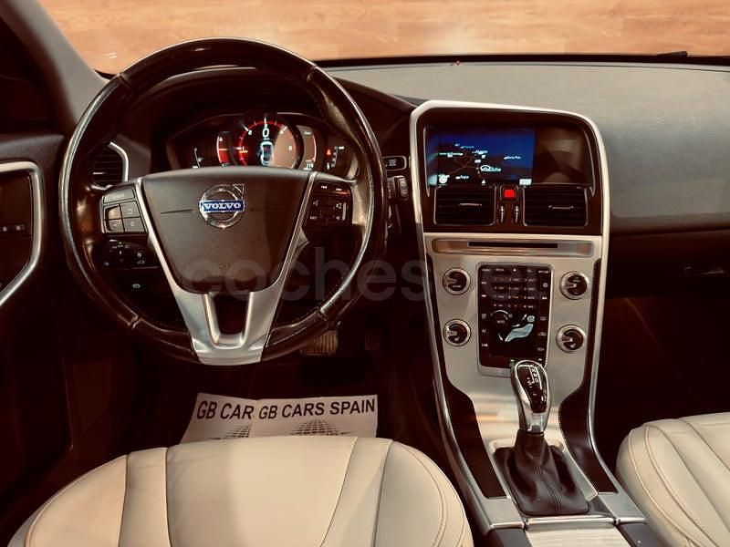 Usado Volvo XC60 Kinetic 181 CV (133 kW) 2015 Azul SUV