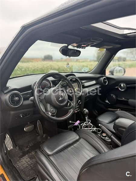 Usado Mini John Cooper Works 231 CV (169 kW) 2016 Naranja Utilitario