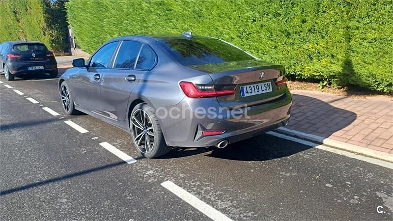Usado BMW 320 Comfort Edition 190 CV (139 kW) 2021 Gris / plata Berlina