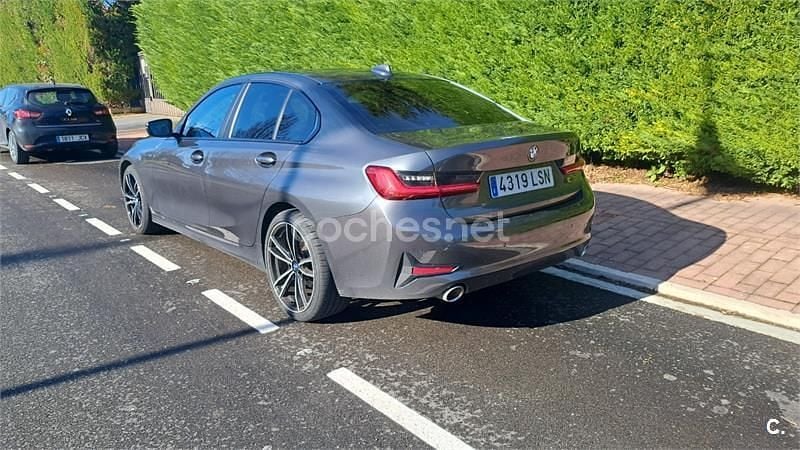 Usado BMW 320e Comfort Edition 190 CV (139 kW) 2021 Gris / plata Berlina