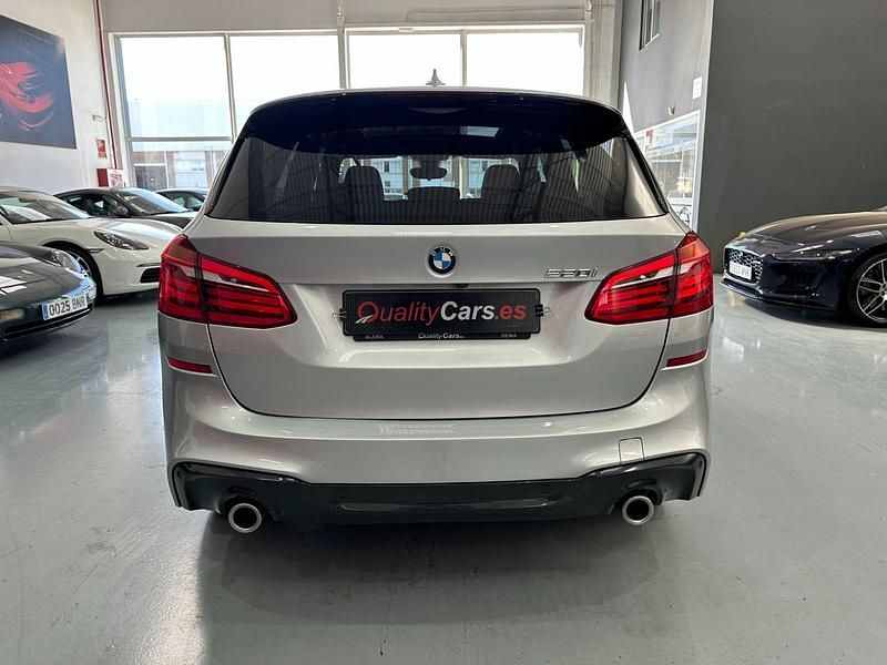 Usado BMW 220 Active Tourer Comfort Edition 192 CV (141 kW) 2019 Gris Monovolumen