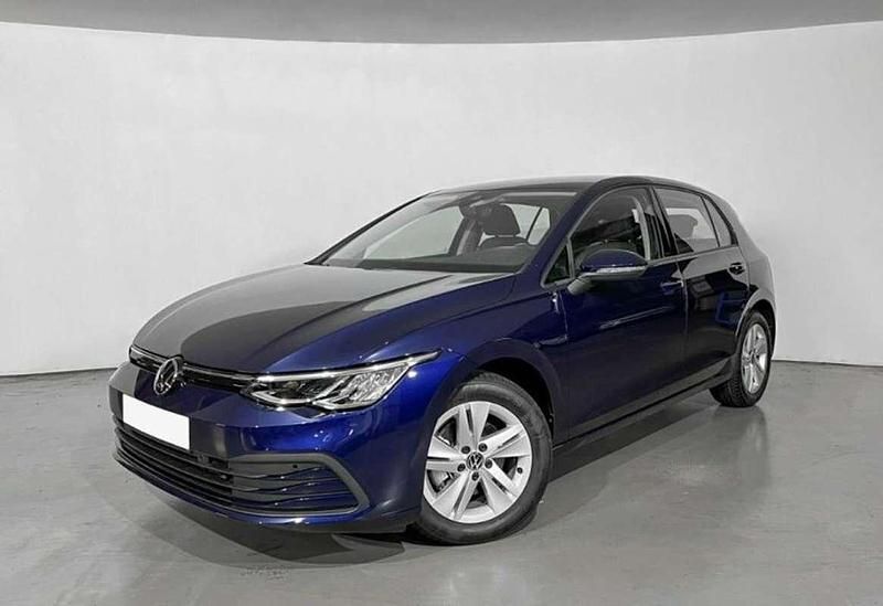 Azul Usado 2024 VW Golf VIII Berlina | 26.390 € (Buen precio) - Imagen 1/4