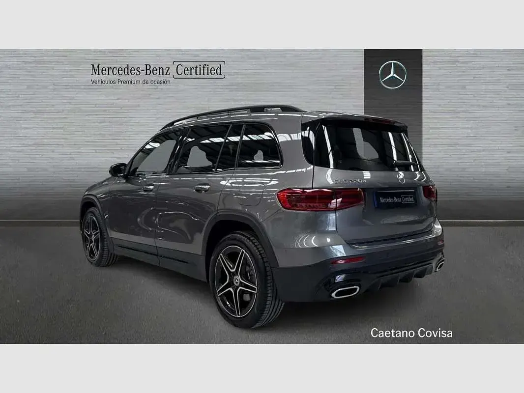 Usado Mercedes GLB220 190 CV (139 kW) 2024 Gris SUV