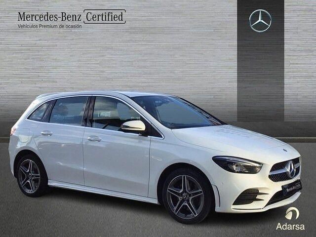 Usado Mercedes B250e AMG line 218 CV (160 kW) 2022 Blanco polar Monovolumen