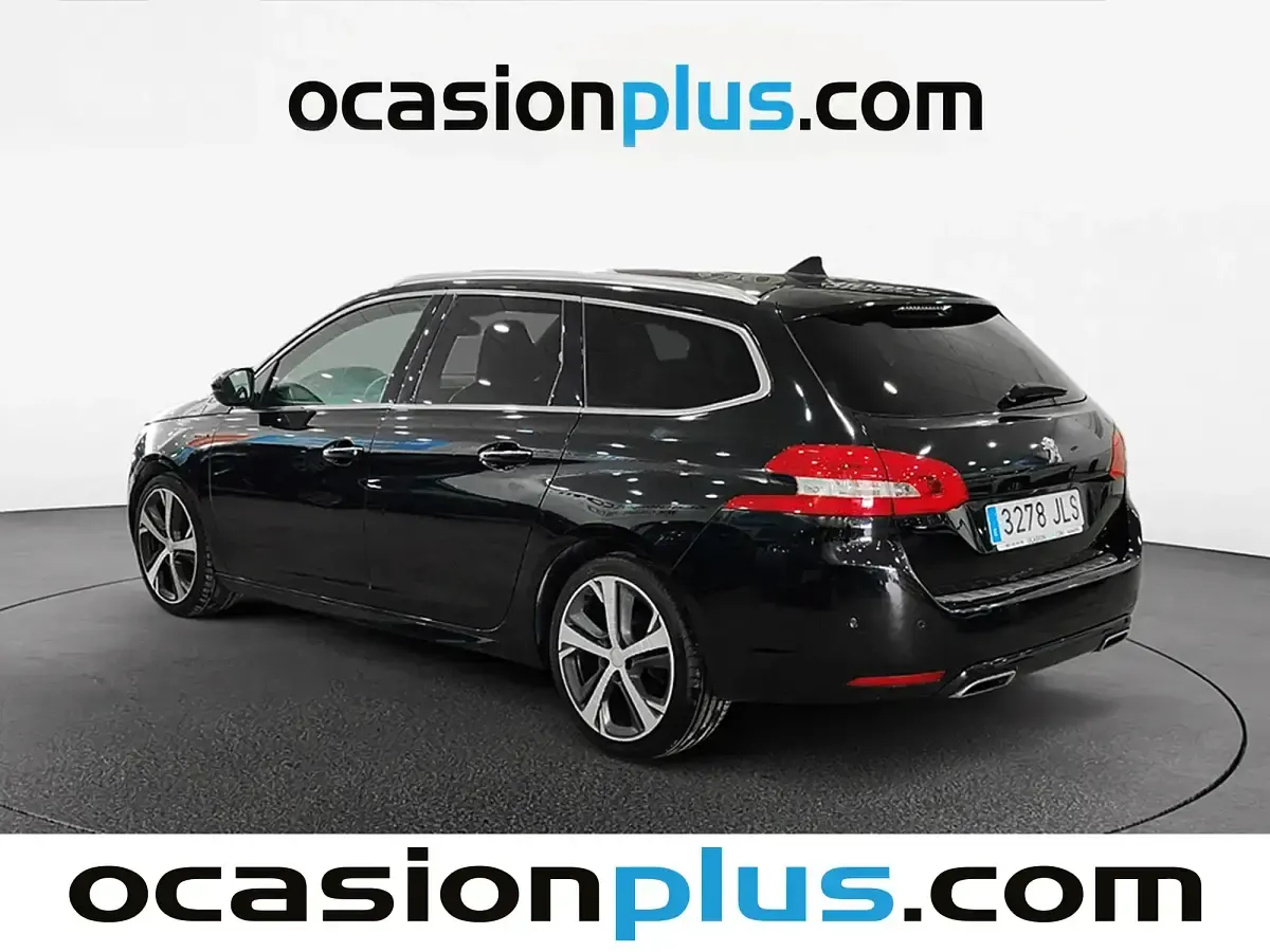 Usado Peugeot 308 GT-line 150 CV (110 kW) 2016 Negro Familiar