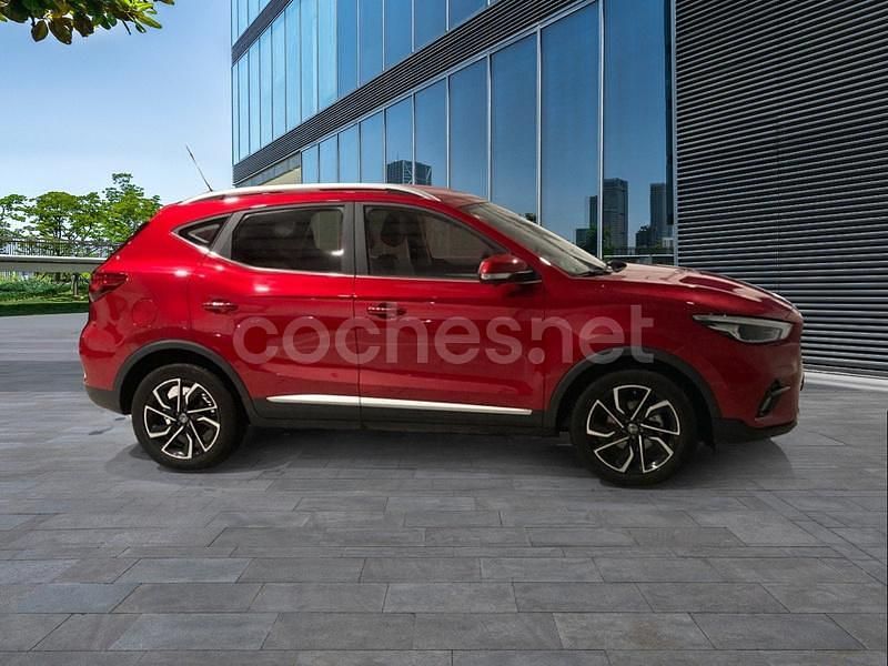 Usado MG ZS Luxury 106 CV (77 kW) 2022 Rojo SUV