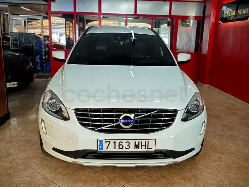 Usado Volvo XC60 Momentum 181 CV (133 kW) 2013 Blanco SUV
