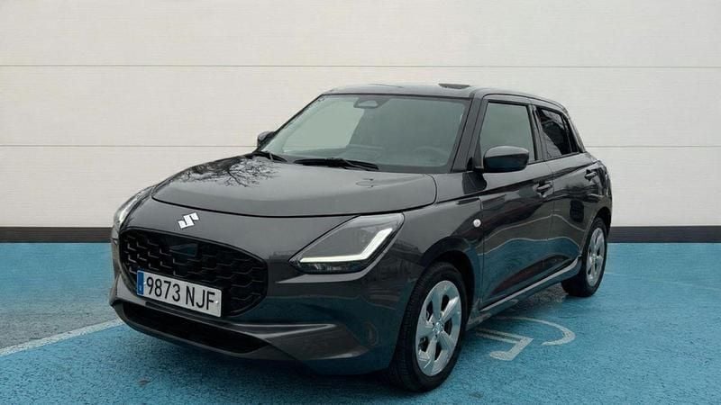 Usado Suzuki Swift 83 CV (61 kW) 2025 Gris Berlina