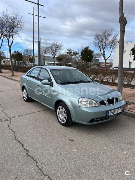 Usado Chevrolet Nubira SE 109 CV (80 kW) 2003 Verde Berlina