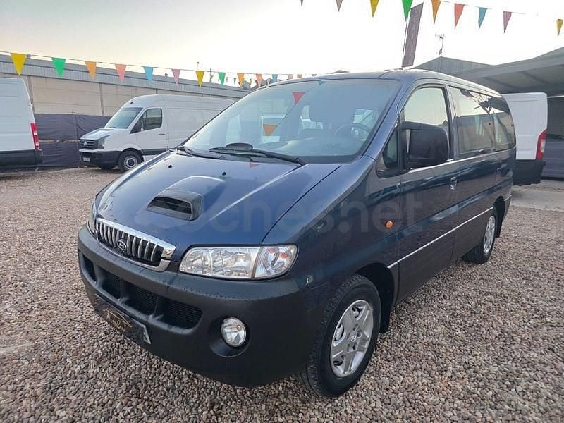 Usado Hyundai H-1 140 CV (102 kW) 2004 Azul Monovolumen