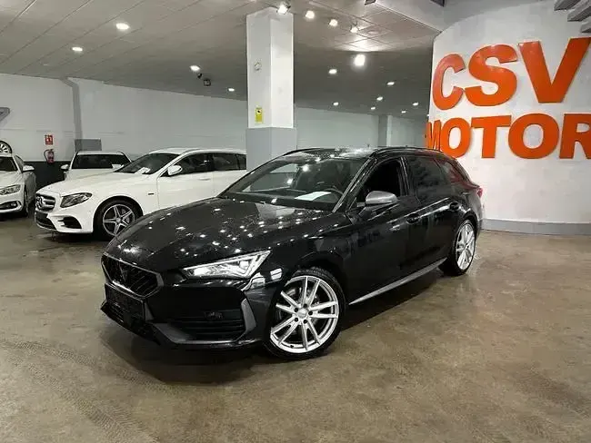 Usado Cupra Leon VZ 245 CV (180 kW) 2023 Negro Utilitario