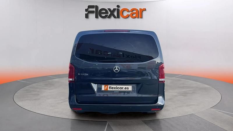 Usado Mercedes V220 Avantgarde 163 CV (119 kW) 2020 Gris Monovolumen