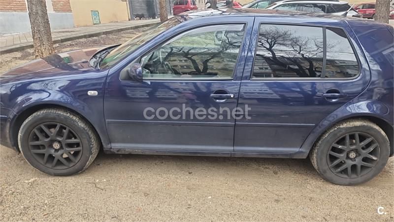 Usado VW Golf IV Highline 130 CV (95 kW) 2003 Azul Berlina