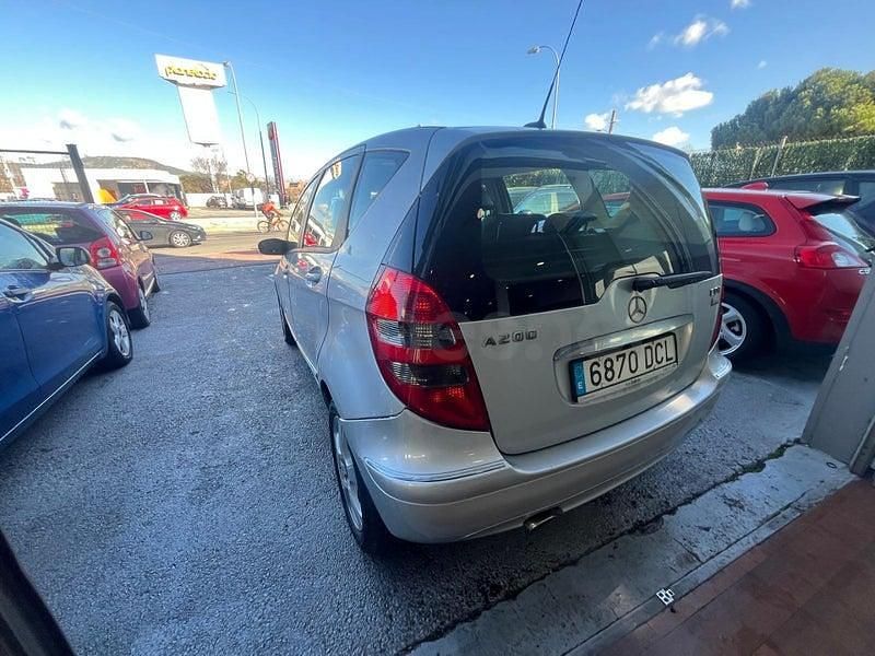 Usado Mercedes A200 Avantgarde 140 CV (102 kW) 2005 Gris / plata Monovolumen