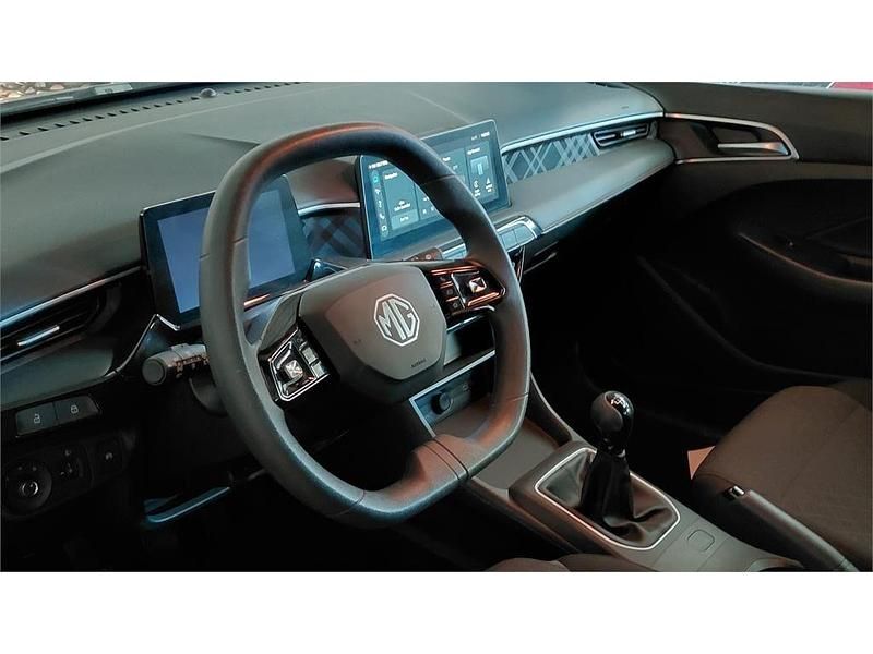 Usado MG MG3 116 CV (85 kW) 2025 Negro Utilitario
