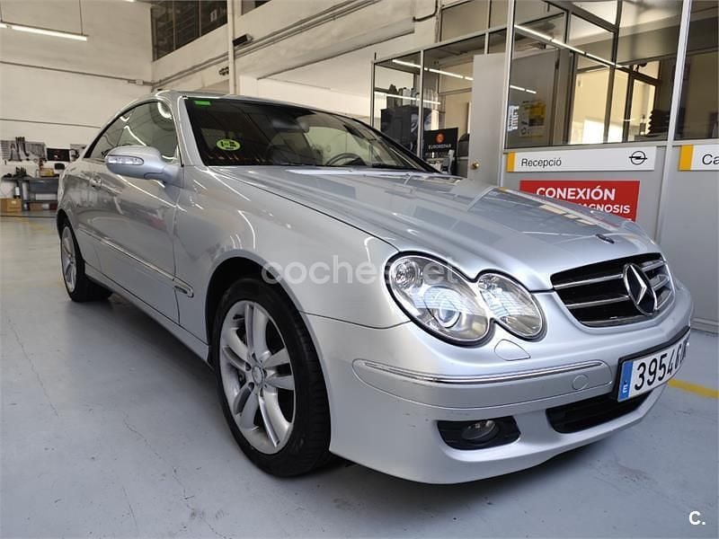 Usado Mercedes CLK320 Avantgarde 224 CV (164 kW) 2008 Gris / plata Coupe