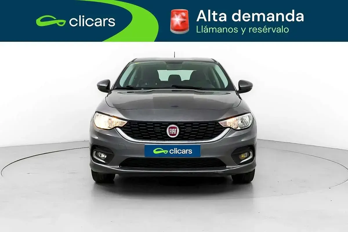 Usado Fiat Tipo Easy 95 CV (69 kW) 2018 Gris Berlina