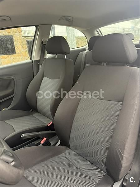 Usado Seat Ibiza Sport 100 CV (73 kW) 2006 Gris / plata Utilitario
