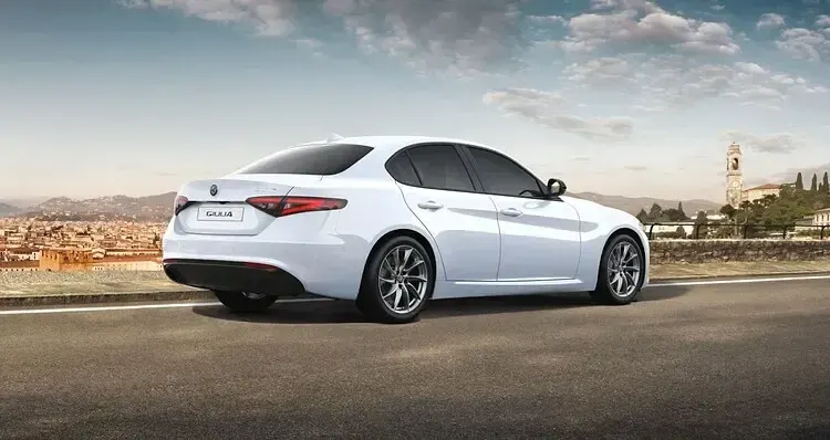 Nuevo Alfa Romeo Giulia Sprint 280 CV (205 kW) 2025 Berlina