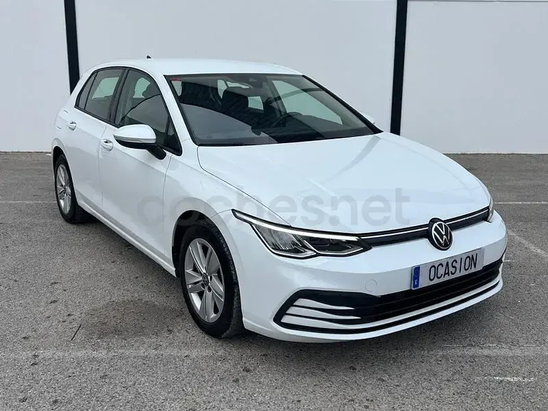 Usado VW Golf VIII 115 CV (84 kW) 2021 Blanco Berlina