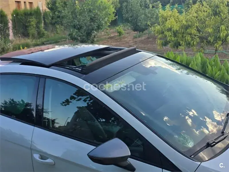 Usado Seat Leon CONNECT 150 CV (110 kW) 2015 Blanco Berlina